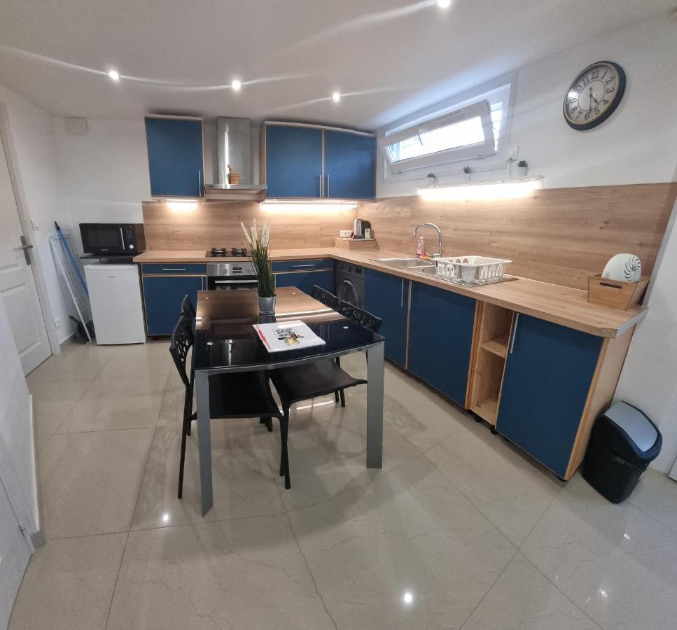 Studio Arena - Groupama Stadium Lyon Meyzieu Luaran gambar